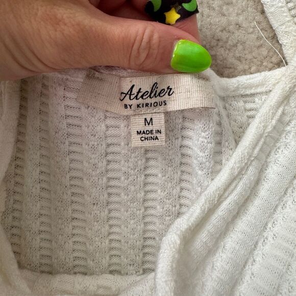 Women’s Textured/Ribbed Partial Open Back Crop Blouse Sz M - Picture 3 of 4